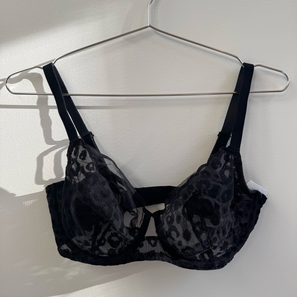 Chantelle Black Lace Animal-Print Underwire Bra